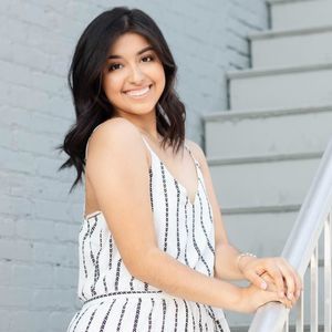 Meet your Posher, Laura